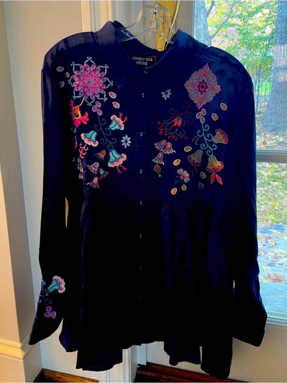 NWT - Johnny Was Navy Alesa Tiered Silk Tunic - Sz Medium - Picture 10 of 11